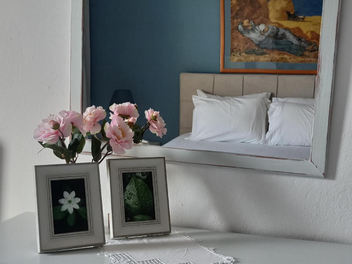 Dora'S House Comfortable Apartment With A Yard And View Pyrgadikia Esterno foto