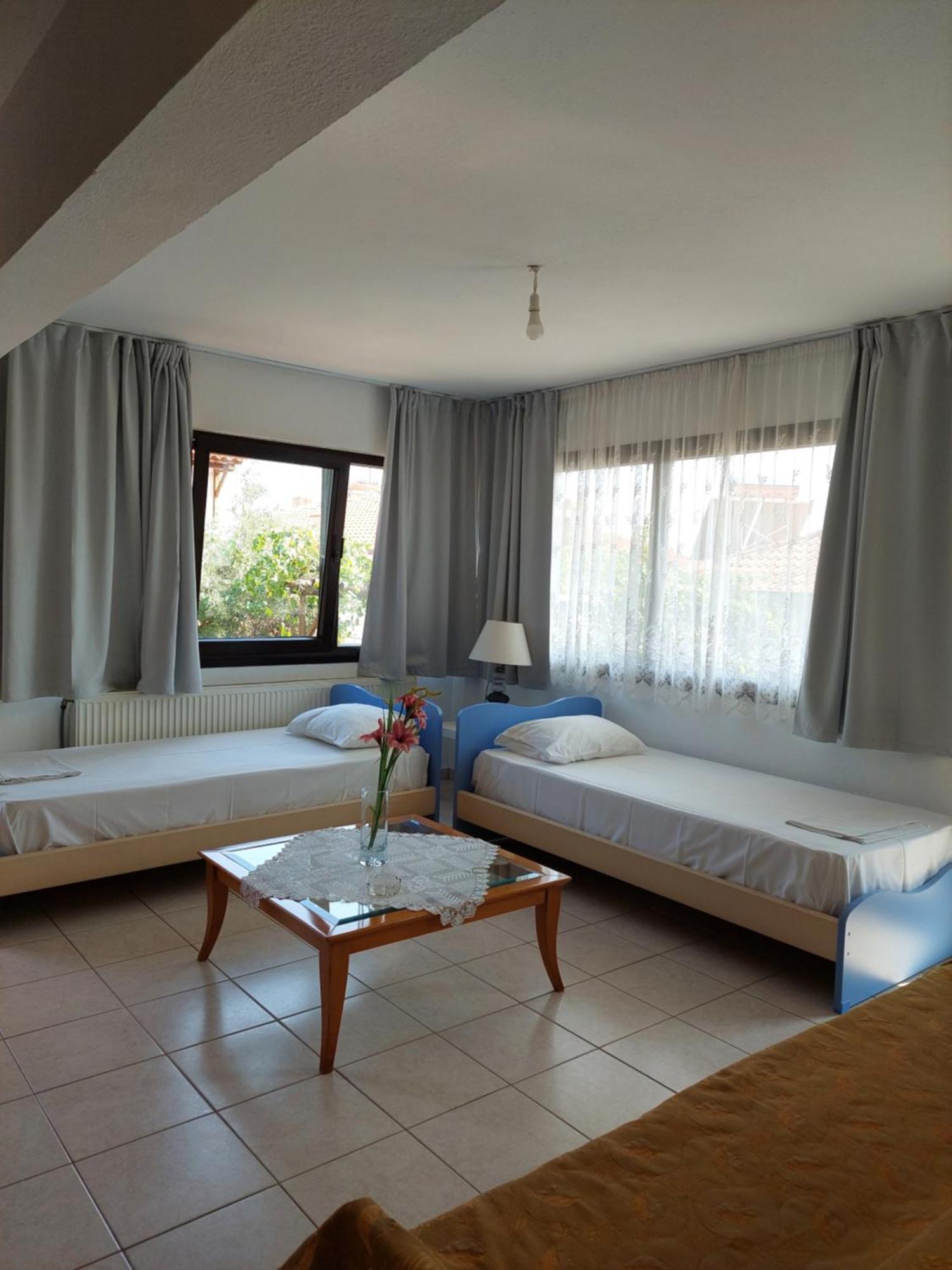 Dora'S House Comfortable Apartment With A Yard And View Pyrgadikia Esterno foto