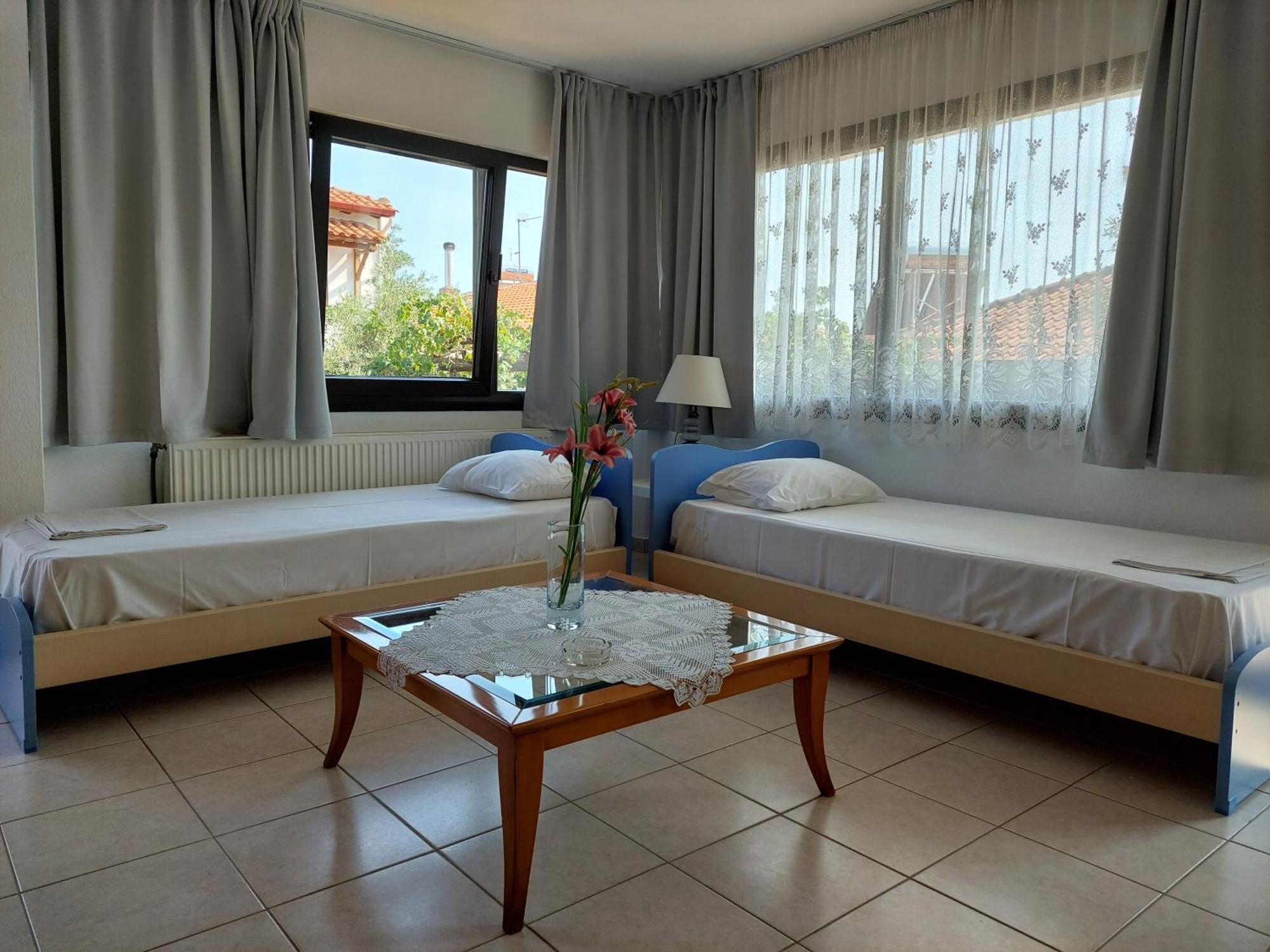 Dora'S House Comfortable Apartment With A Yard And View Pyrgadikia Esterno foto