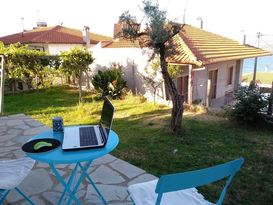 Dora'S House Comfortable Apartment With A Yard And View Pyrgadikia Esterno foto